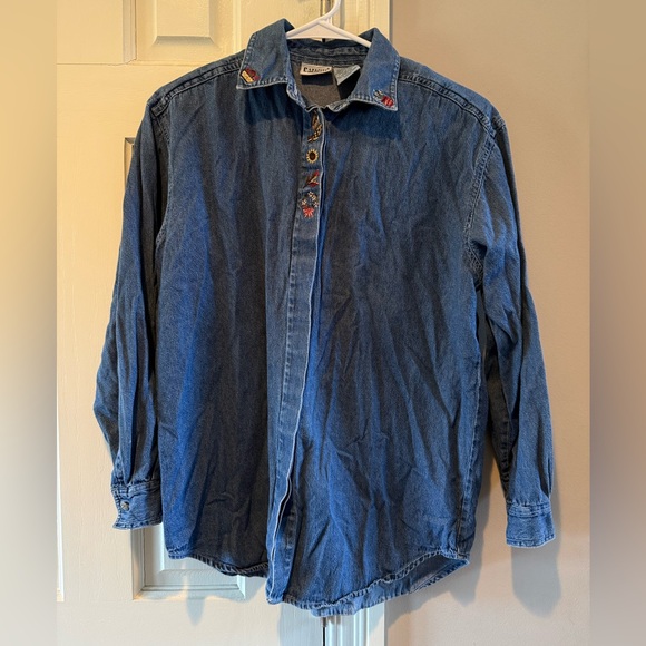 Capacity Tops - Capacity Vintage Women’s Denim Button Down Shirt